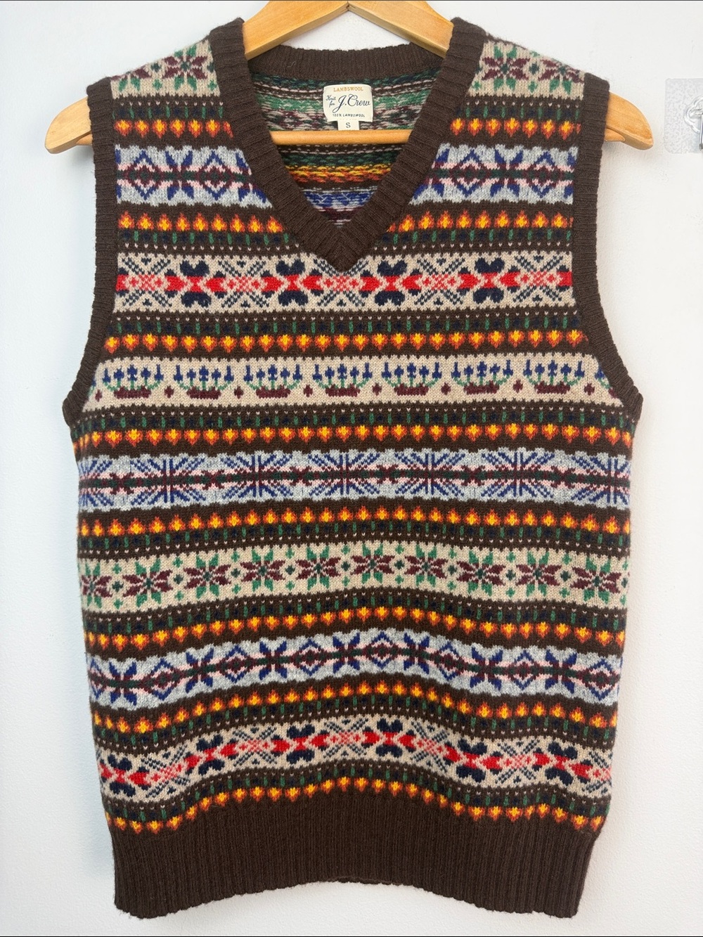 J. Crew Men’s Lambswool Fair Isle Sweater Vest Small Winter Layer Preppy Classic - Picture 2 of 16